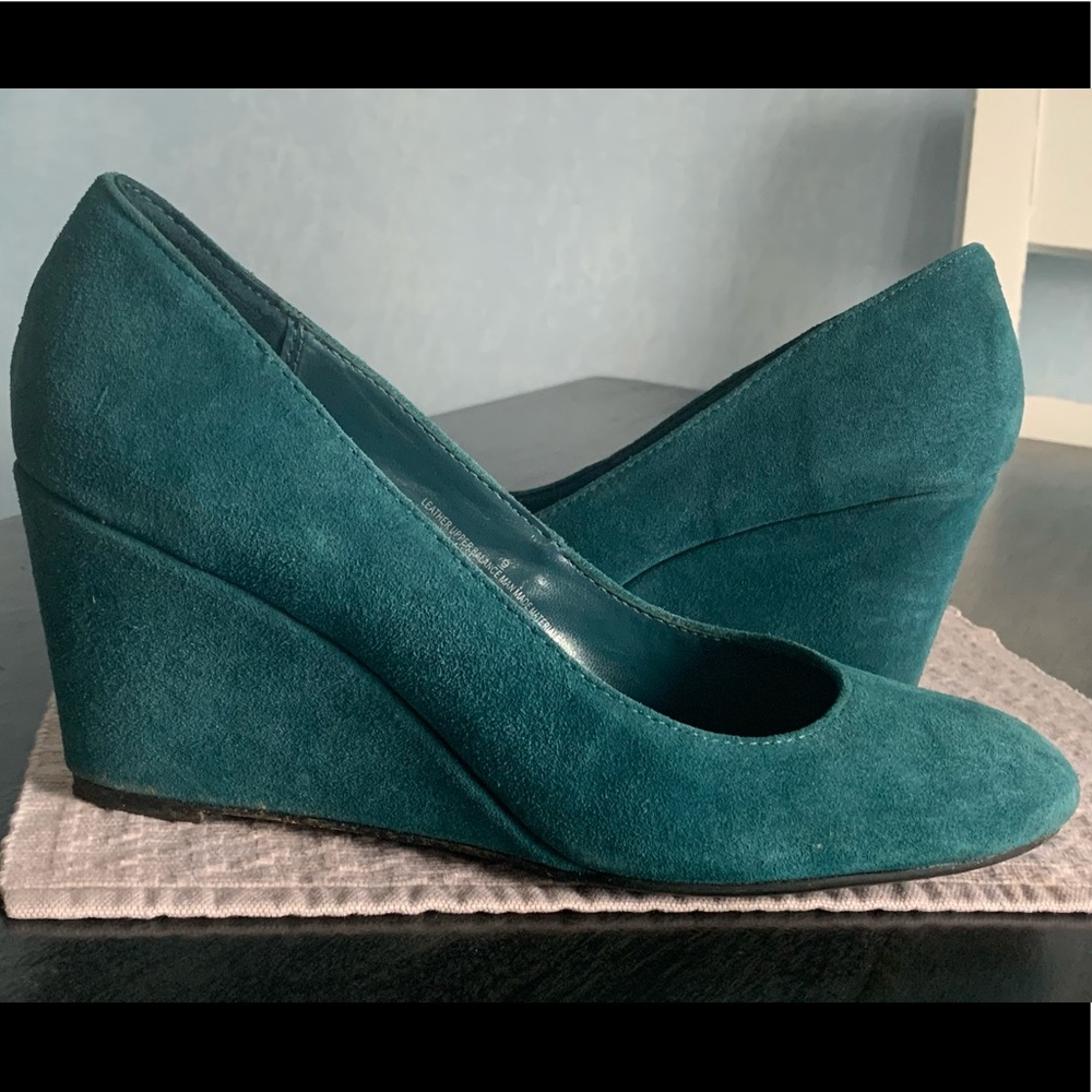 Green-blue wedge women’s shoes 👠